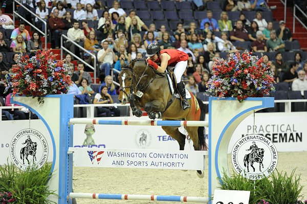 Washington_Convention-WIHS2-10-28-10-4865-HillaryDobbs-DDeRosaPhoto.jpg