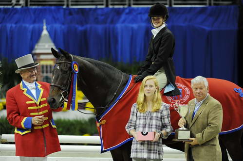 WIHS1-10-26-10-Cl186-WIHS_ChHtrCH-9566-Movado-BaileyBoyland-DDeRosaPhoto.jpg