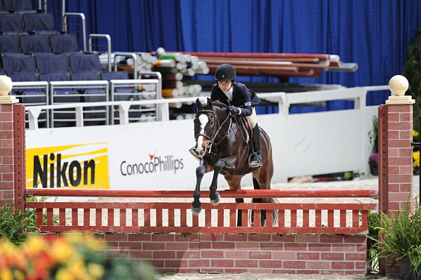 WIHS2-10-30-10-WIHSPnyEqFinals-7404-AnnaCardelfe-NotoriousR-DDeRosaPhoto.jpg