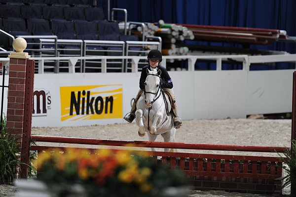 WIHS2-10-30-10-WIHSPnyEqFinals-7500-KirklenPetersen-RosmelsBitOBlue-DDeRosaPhoto.jpg