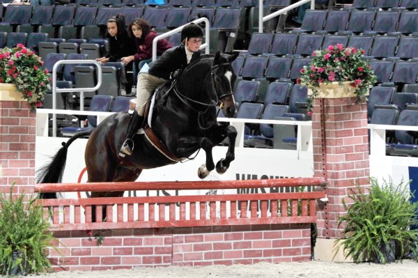 WIHS3-10-31-10-Cl191-RegHtrFinalsHrs-0348-Fargo-KimMaginnis-DDeRosaPhoto.jpg