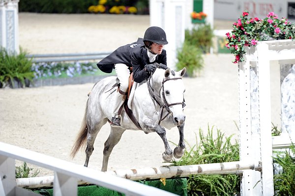 WIHS3-10-31-10-Cl193-LocHtrFinals-Pny-0188-HighlandsParis-KelsiOkun-DDeRosaPhoto.jpg