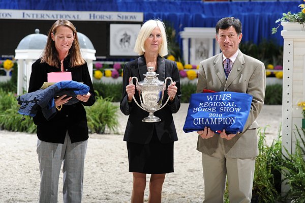 WIHS3-10-31-10-RegPnyHtrGrandChamp-Cl193-LocHtrFinals-Pny-0284-RockStar-ElizabethParent-DDeRosaPhoto.jpg