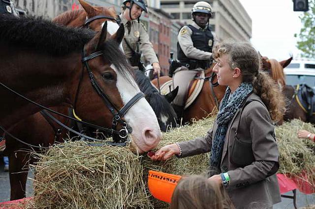 Breakfast-WIHS2-10-27-10-MtdPolice-0503-DDeRosaPhoto.JPG