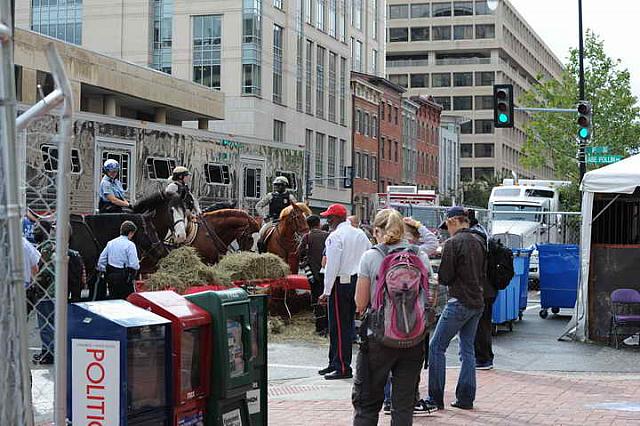 Breakfast-WIHS2-10-27-10-MtdPolice-0618-DDeRosaPhoto.JPG