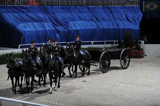 Caisson-WIHS2-10-30-10-8511-DDeRosaPhoto.JPG