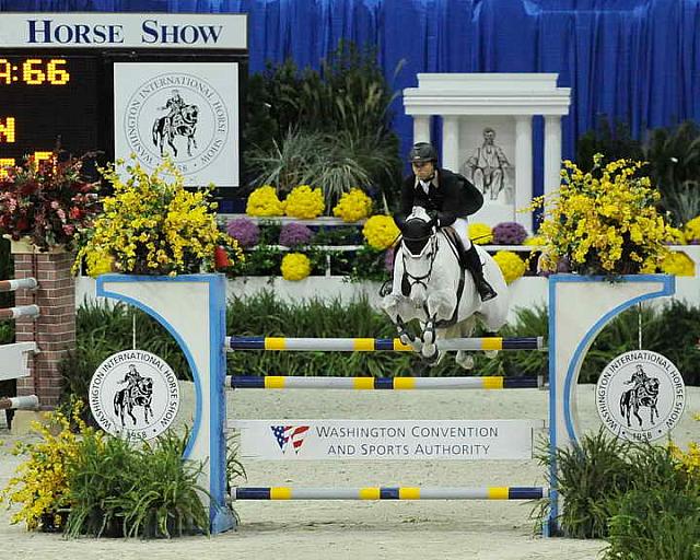 Jumpers-WIHS3-10-30-10-DSC_8808-DDeRosaPhoto.jpg