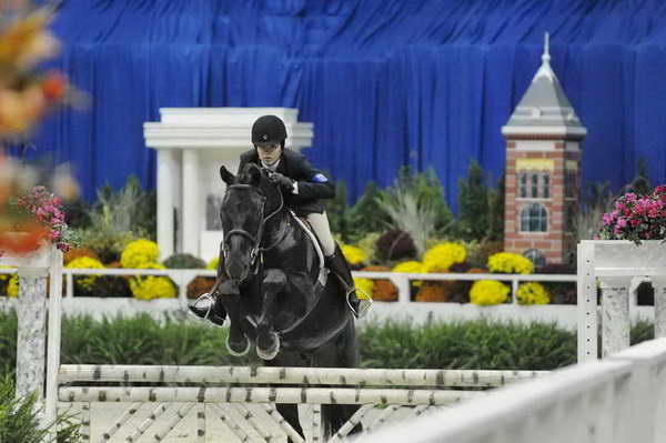 DanielleCooper-WIHS-10-22-09-DSC_4922-Amalfi-SmJrHtr16-17-DDeRosaPhoto.JPG