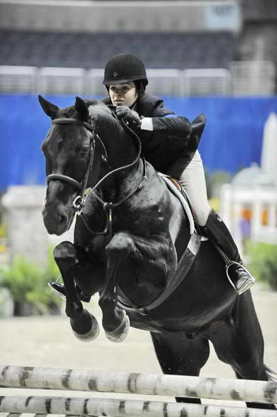 DanielleCooper-WIHS-10-22-09-DSC_4923-Amalfi-SmJrHtr16-17-Hunters-DDeRosaPhoto.jpg