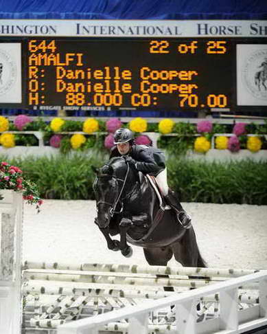 DanielleCooper-WIHS1-10-26-10-Cl52-A-O-Htr35-U-8823-Amalfi-DDeRosaPhoto.JPG