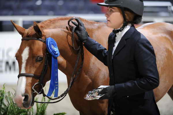 WIHS2-10-30-10-7078-EverLuvin-VictoriaColvin-DDeRosaPhoto.JPG
