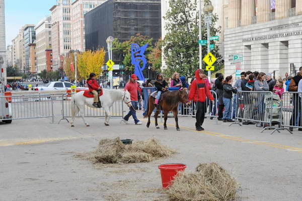 KidsDay-WIHS3-10-30-10-DSC_8183-KidsDay-DDeRosaPhoto.JPG