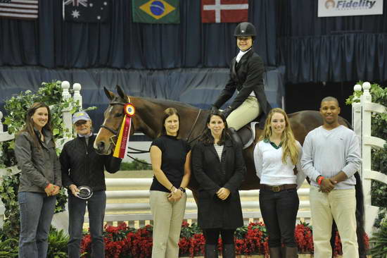 MaryClaireMedeiros-Olivia-WIHS6-10-30-11-Cl191-RegHtrHrseFinals-2667-DDeRosaPhoto.JPG