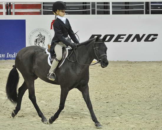 SarahBoston-Blackberry-WIHS6-10-30-11-CL193-RgPnyHtrFnls-7148-DDeRosaPhoto.JPG