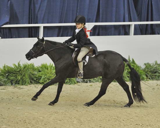 SarahBoston-Blackberry-WIHS6-10-30-11-CL193-RgPnyHtrFnls-7155-DDeRosaPhoto.JPG