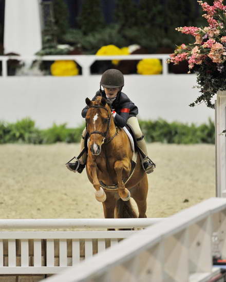 MadelineSchaefer-HiLite-WIHS5-10-29-11-Cl102-SmPnyCfHtrCH-8611-DDeRosaPhoto.JPG