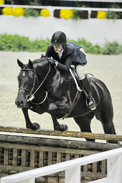 WIHS1-10-25-11-Cl62-AOHtrO35-DSC_7522-AcesofSpades-EmilyMorin-DDeRosaPhoto.JPG