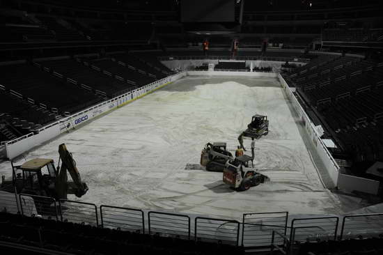 WIHS-10-23-11-DSC_5811-Setup-DDeRosaPhoto.JPG