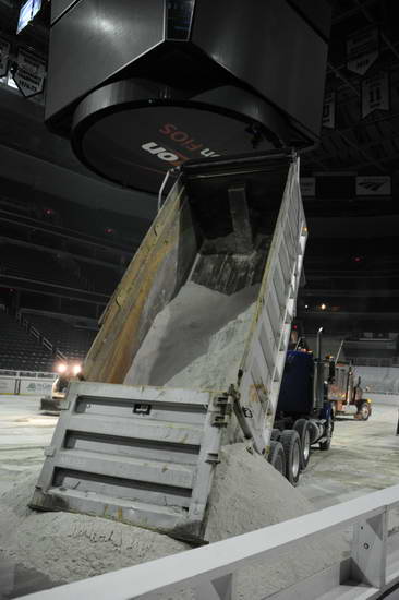 WIHS-10-23-11-DSC 5842-Setup-DDeRosaPhoto