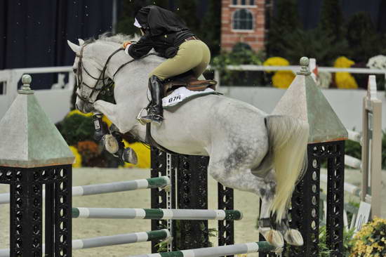 WIHS-10-27-11-Cl211-Gambler-5474-GuitarHero-HelenGoddard-DDeRosaPhoto.JPG