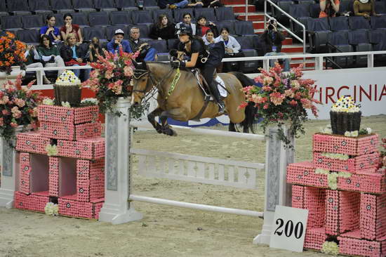 WIHS-10-27-11-Cl211-Gambler-5532-Ligist-ReedKessler-DDeRosaPhoto.JPG