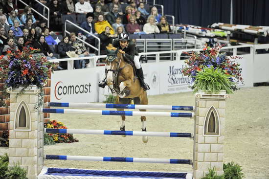 WIHS5-10-29-11-PresCup-1420-Taloubet-PauloSantana-DDeRosaPhoto