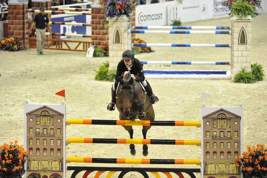 WIHS5-10-29-11-PresCup-1584-BonAmi-ScottBrash-DDeRosaPhoto