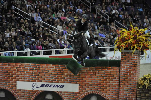 IntertoyZ-ScottBrash-WIHS4-10-28-11-Puissance-4363-DDeRosaPhoto.JPG