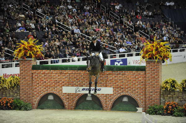 Unique-NickSkelton-WIHS4-10-28-11-Puissance-4402-DDeRosaPhoto.JPG