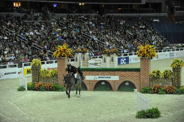 Unique-NickSkelton-WIHS4-10-28-11-Puissance-8490-DDeRosaPhoto.JPG