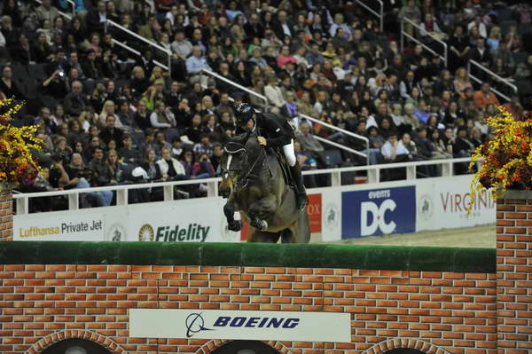 Unique-NickSkelton-WIHS4-10-28-11-Puissance-8533-DDeRosaPhoto.JPG