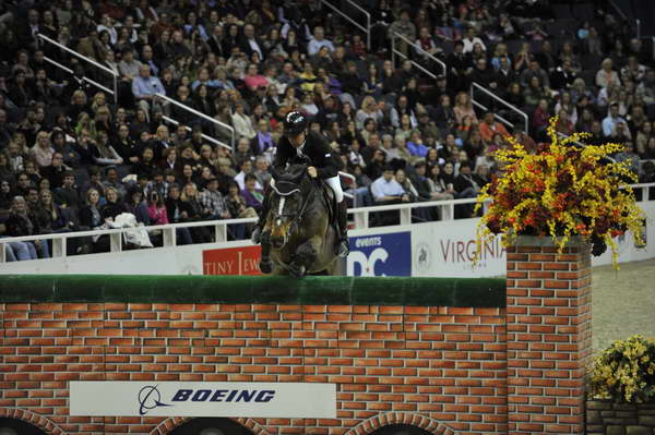 Unique-NickSkelton-WIHS4-10-28-11-Puissance-8597-DDeRosaPhoto.JPG