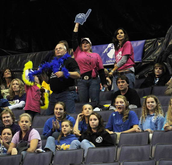 WIHS-10-27-11-BarnNight-2949-DDeRosaPhoto.JPG