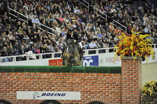 Unique-NickSkelton-WIHS4-10-28-11-Puissance-8597-DDeRosaPhoto.JPG