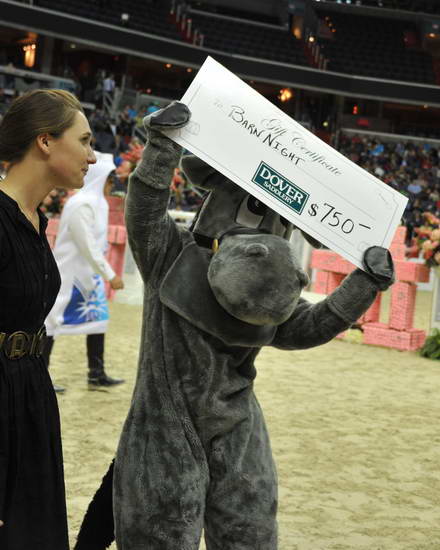 WIHS-10-27-11-BarnNight-2951-DDeRosaPhoto.JPG