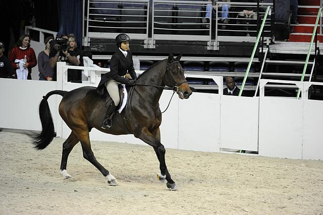 WIHS-10-25-11-Cl186B-DSC_8197-Prestige-AnnieFriedman-DDeRosaPhoto.JPG