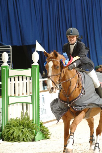 17-WIHS-ErickaSchaefer-MaizyToltien-10-26-06-AdultJpr-_DDPhoto_001.JPG