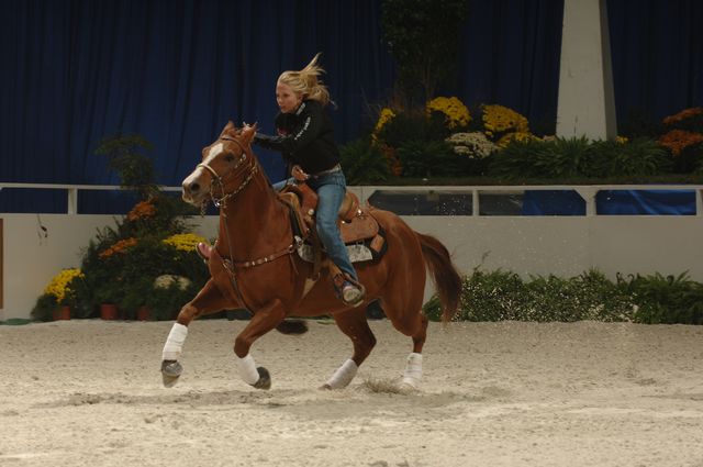 12-WIHS-KatieCodd-BarrelRacing-10-27-05-DDPhoto.JPG