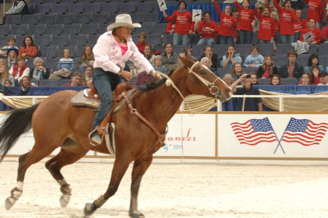 20-WIHS-JudyMerola-BarrelRacing-10-27-05-DDPhoto.JPG