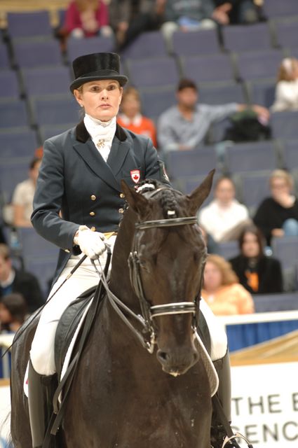 05-WIHS-AshleyHolzer-Gambol-Dressage-10-27-05-DDPhoto.JPG