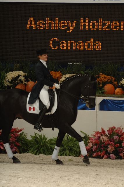 52-WIHS-AshleyHolzer-Gambol-Dressage-10-27-05-DDPhoto.JPG