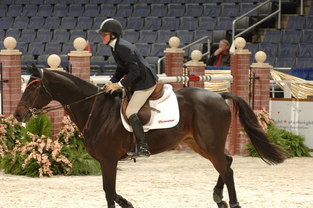 02-WIHS-WhitneyLinders-Hemmingway-10-28-05-JrJumpers-DDPhoto.JPG