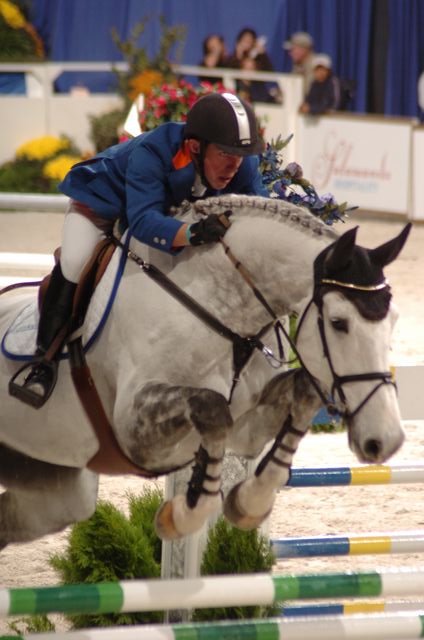 076-WIHS-GercoSchroder-EurocommerceAcapulco-10-28-05-CL211OpJpr-DDPhoto.JPG