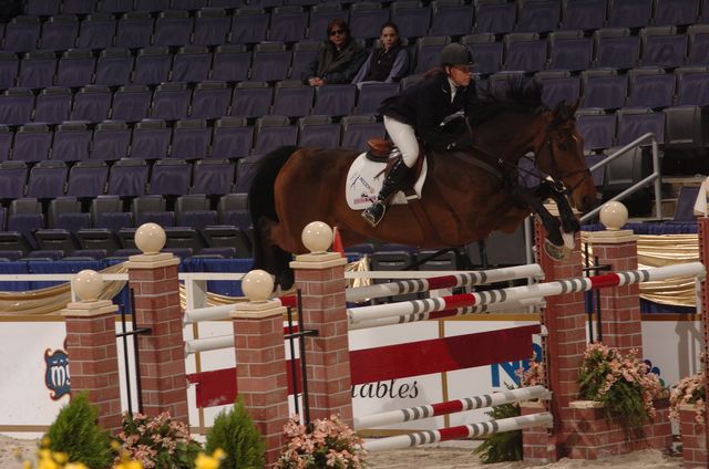 102-WIHS-KimFarlinger-DelDestino-10-28-05-CL211OpJpr-DDPhoto.JPG