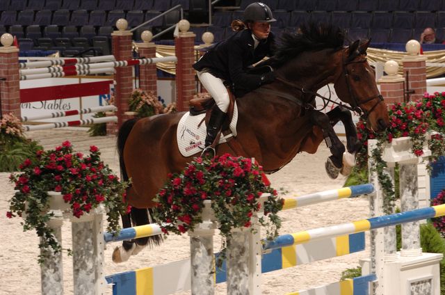 103-WIHS-KimFarlinger-DelDestino-10-28-05-CL211OpJpr-DDPhoto.JPG