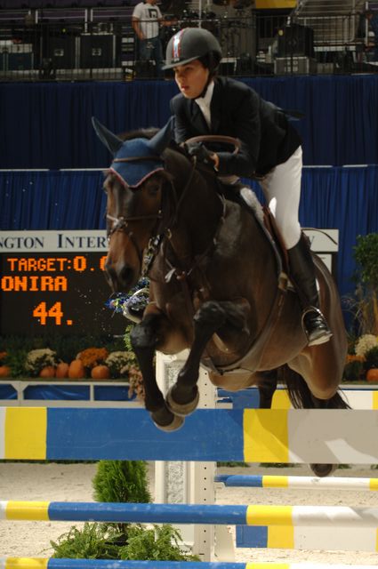 023-WIHS-BrianneGoutal-Onira-JrJumper203-10-29-05-DDPhoto.JPG