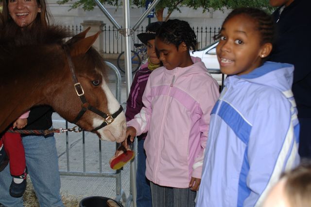 028-WIHS-PonyPavilion-10-29-05-DDPhoto.JPG