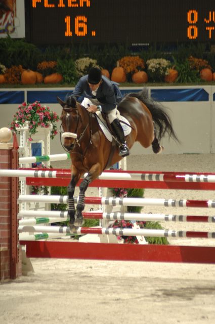 202-WIHS-ToddMinikus-Flier-10-29-05-DDPhoto.JPG