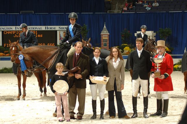 107-WIHS-JulieWelles-Lando-10-29-05-EqClassicFinal-183-DDPhoto.JPG