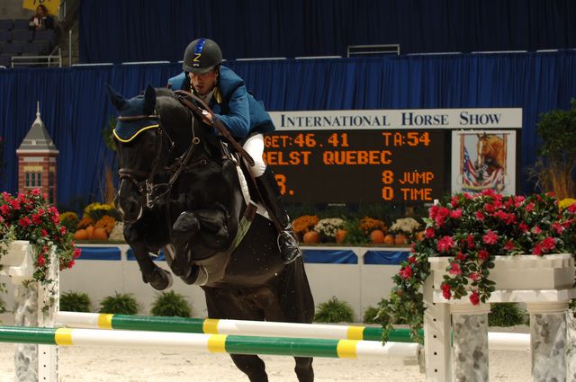 038-WIHS-VerelstQuebec-HarrySmolders-10-27-05-Class210-DDPhoto.JPG